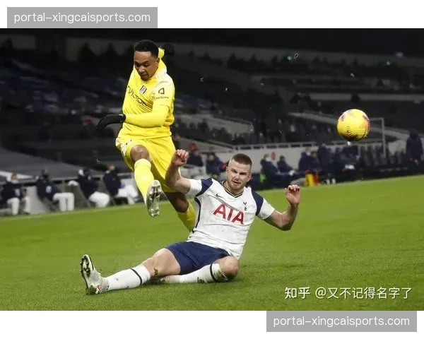 富勒姆主场力克热刺 中前场配合流畅创造多次机会